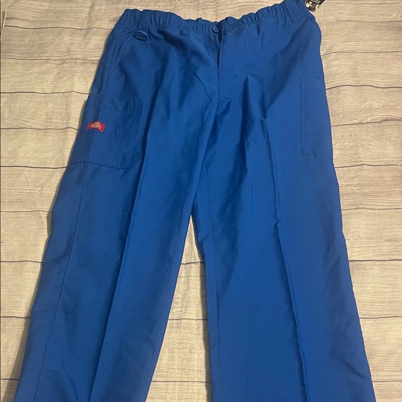 New Men’s L Dickies medical pants - Picture 1 of 4